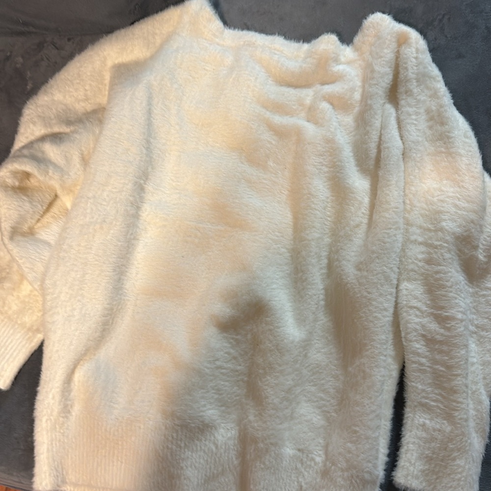 Brand new sweater